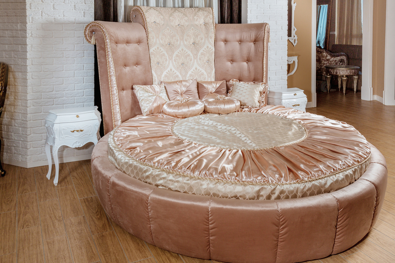 Round Beds Just Don't Make Sense | studio2sim/Shutterstock 