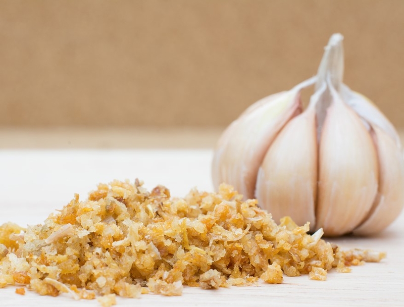 Can You Fry Garlic In The Microwave? | nadtytok/Shutterstock