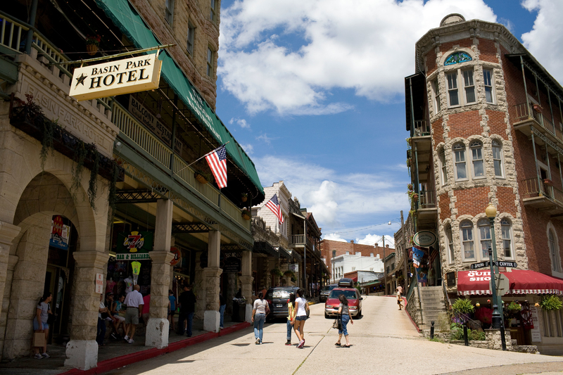 Arkansas: Eureka Springs | Alamy Stock Photo by Marc F. Henning